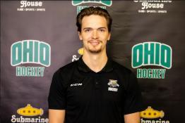 Zach Curry Headshot